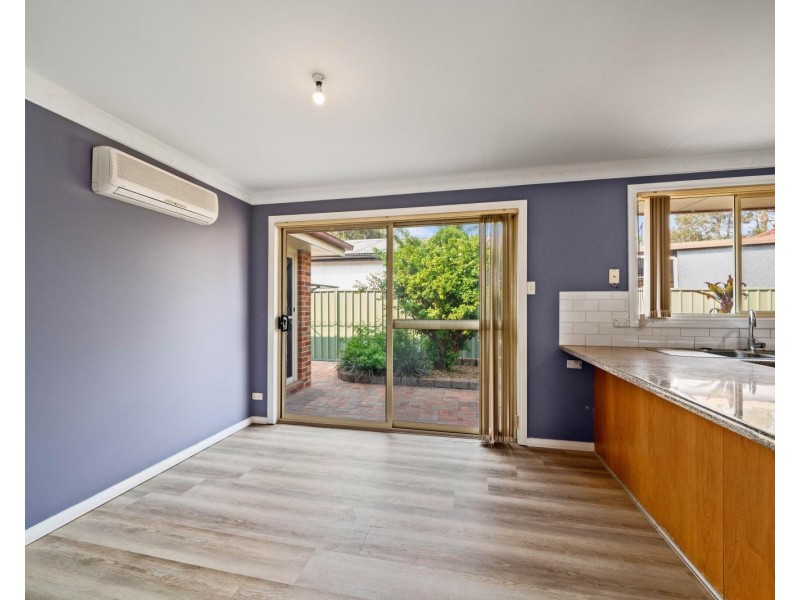 2/9  Broe Avenue, East Hills NSW 2213