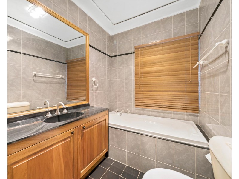 20  McGowen Crescent, Liverpool NSW 2170