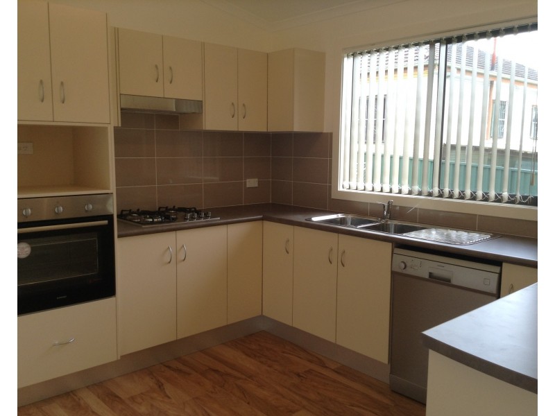 20a McGowen Crescent, Liverpool NSW 2170