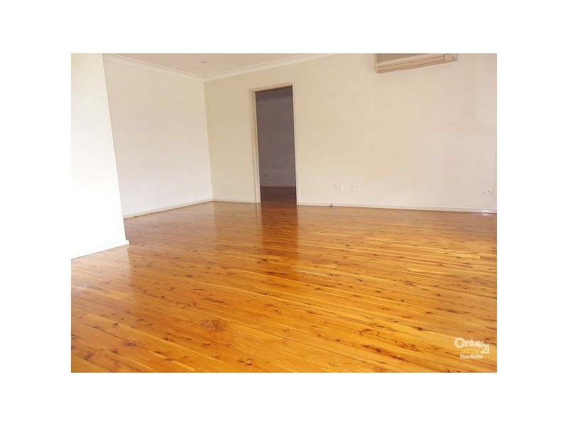 15 Whitemore Avenue, Georges Hall NSW 2198