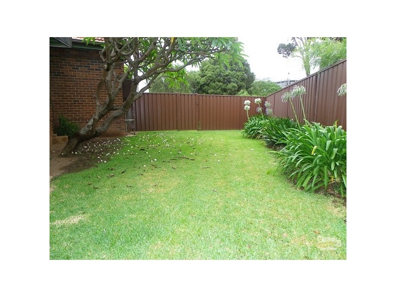 28 Flood Avenue, Revesby NSW 2212