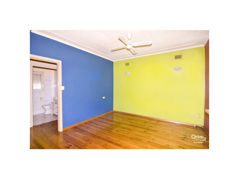 48 Larien Crescent, Birrong NSW 2143