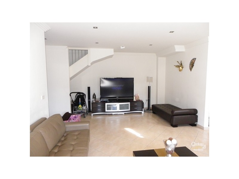 33 Greenway Parade, Revesby NSW 2212