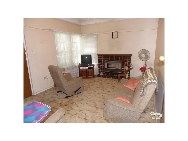 28 Flood Avenue, Revesby NSW 2212