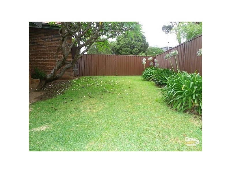 28 Flood Avenue, Revesby NSW 2212