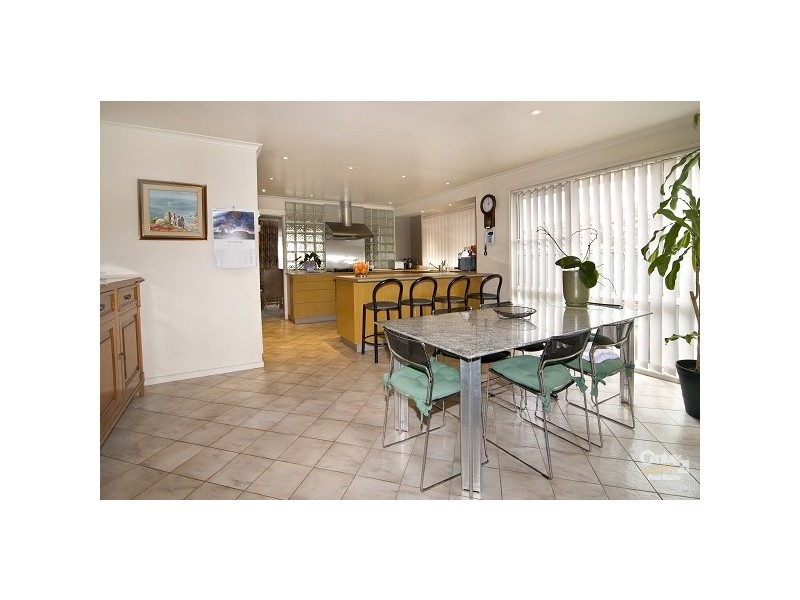 4 Jade Court, Georges Hall NSW 2198