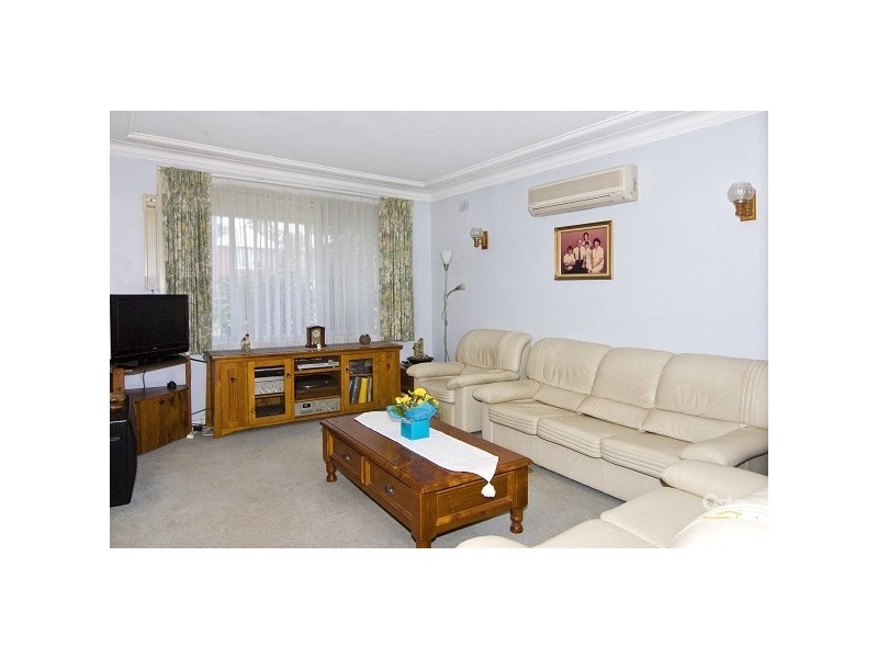 15 Lesley Avenue, Revesby NSW 2212