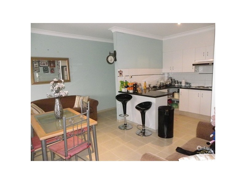 9/44 Memorial Avenue, Merrylands NSW 2160
