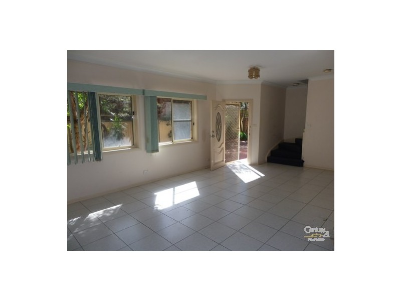 1/18 Gwandalan Avenue, Padstow NSW 2211