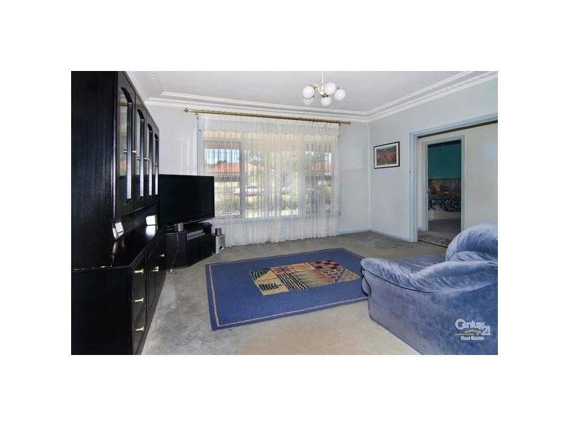 19 West Street, Guildford NSW 2161