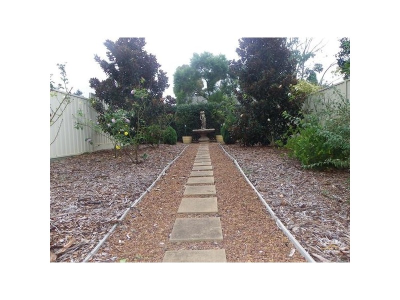 10 Donald Street, Picnic Point NSW 2213