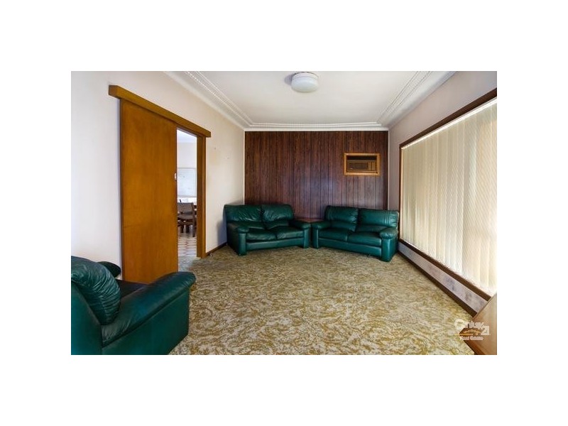 33 Presland Avenue, Revesby NSW 2212