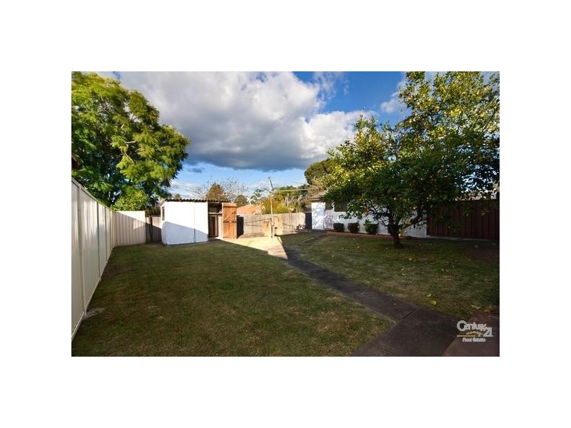 33 Presland Avenue, Revesby NSW 2212