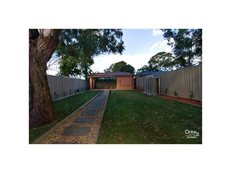 57 Victor Avenue, Picnic Point NSW 2213