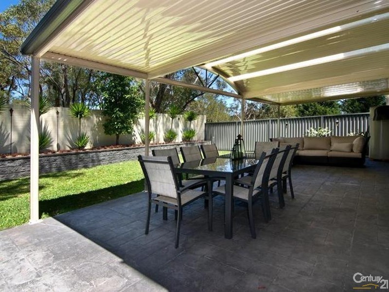 50 Eucalyptus Court, Picnic Point NSW 2213
