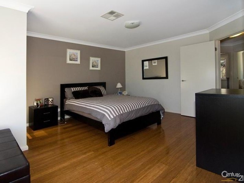50 Eucalyptus Court, Picnic Point NSW 2213