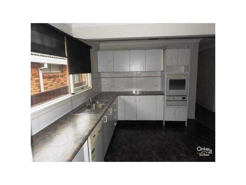 11 Poziers Avenue, Milperra NSW 2214