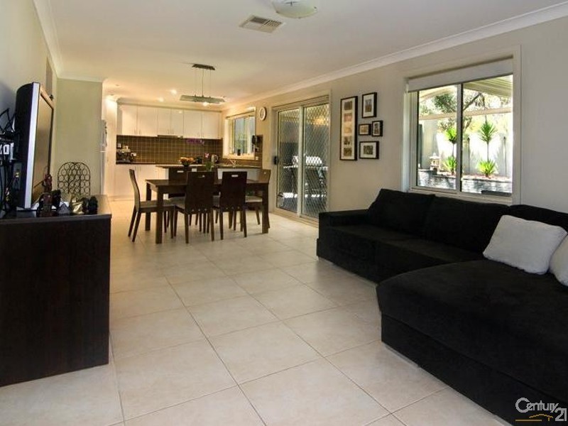 50 Eucalyptus Court, Picnic Point NSW 2213