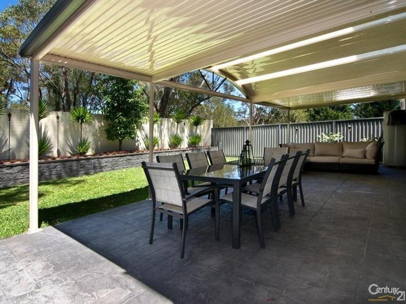 50 Eucalyptus Court, Picnic Point NSW 2213