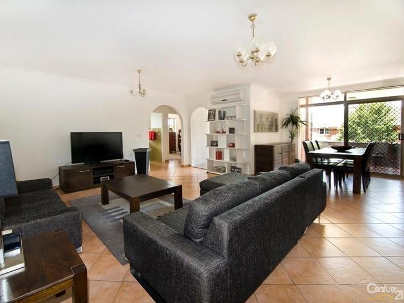 2/28 Conway Road, Bankstown NSW 2200