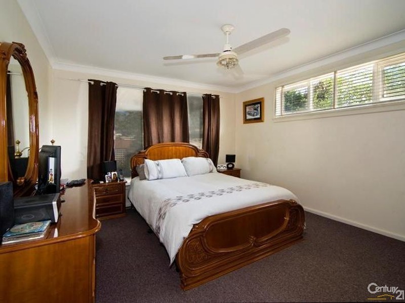 11 Poziers Avenue, Milperra NSW 2214