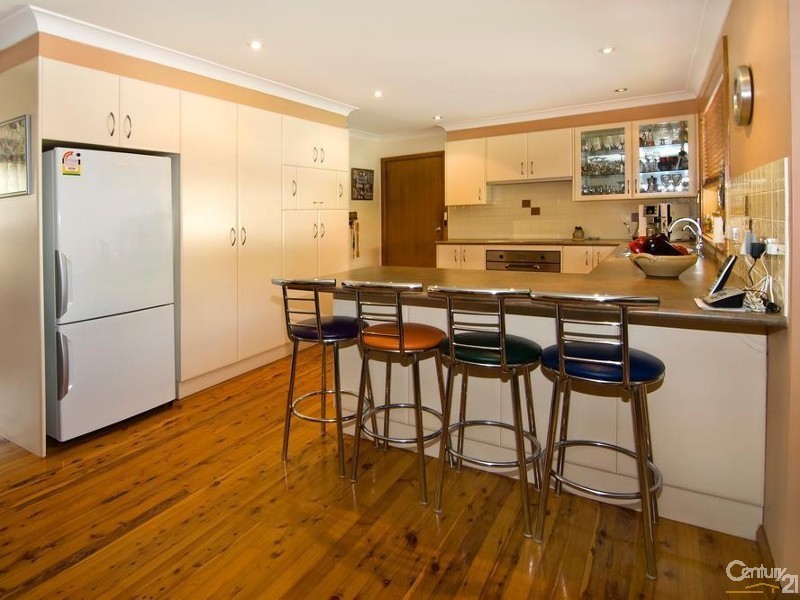 14 Lucinda Avenue, Georges Hall NSW 2198