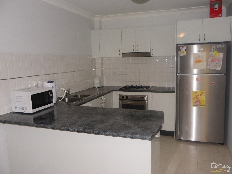 24/2 Kane Street, Guildford NSW 2161