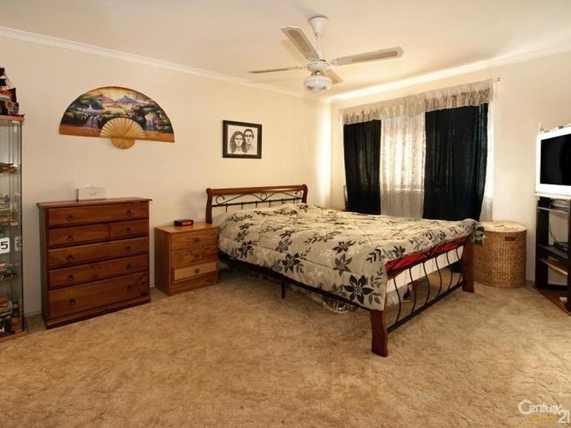 2a Frank Oliveri Drive, Chipping Norton NSW 2170