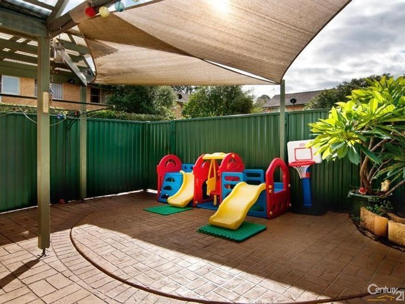 2a Frank Oliveri Drive, Chipping Norton NSW 2170