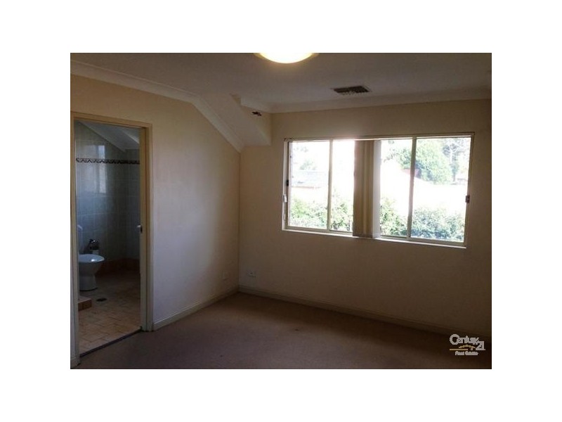 6/837 Henry Lawson Drive, Picnic Point NSW 2213