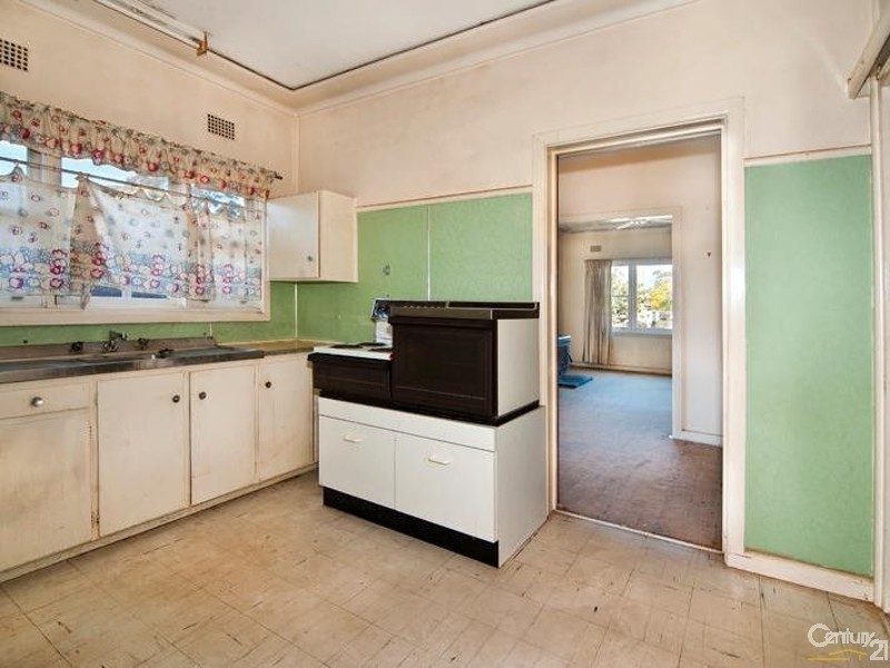 7 Delia Avenue, Revesby NSW 2212