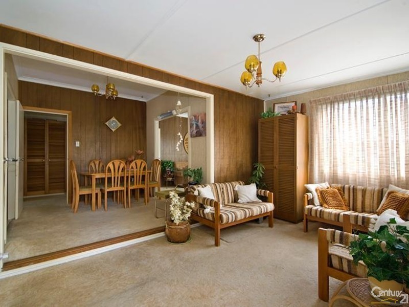 13 Cheatle Street, East Hills NSW 2213