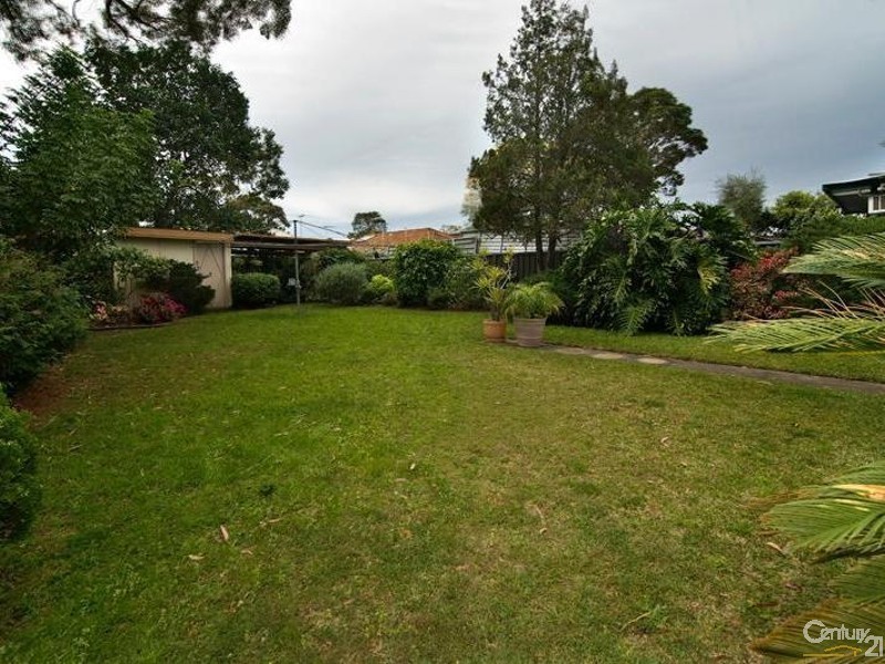 13 Cheatle Street, East Hills NSW 2213