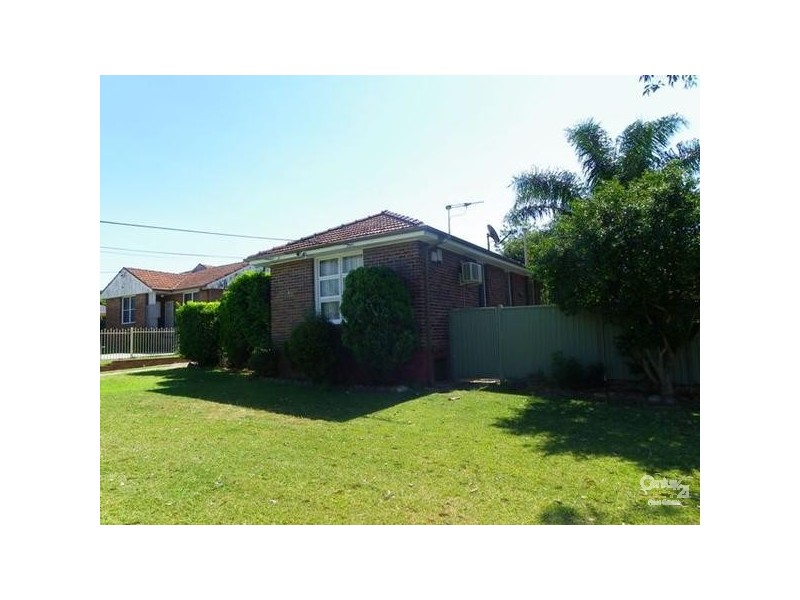 2 Hedlund Street, Revesby NSW 2212