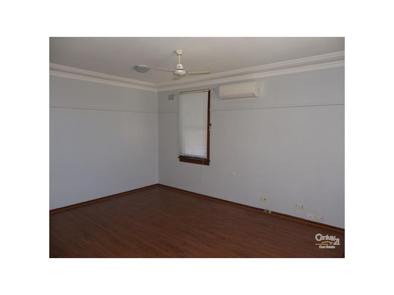 2 Hedlund Street, Revesby NSW 2212