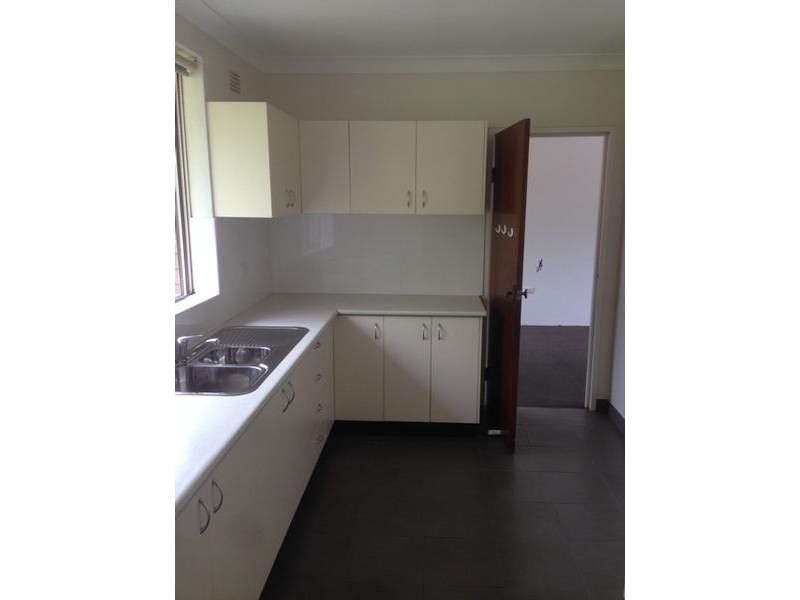 4/3 Eastbourne Avenue, Homebush West NSW 2140
