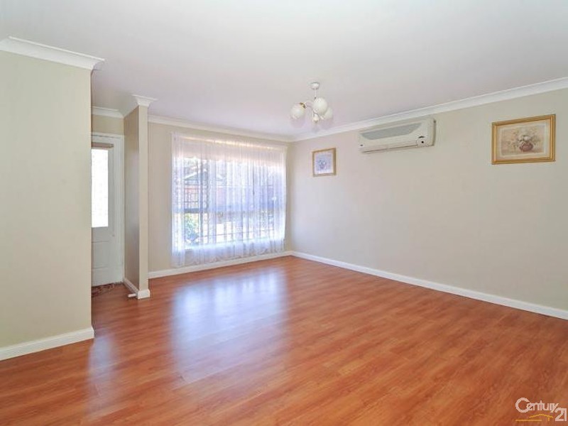 7/26 Parkview Avenue, Picnic Point NSW 2213