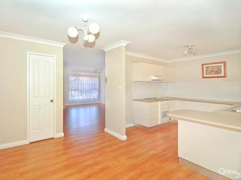 7/26 Parkview Avenue, Picnic Point NSW 2213