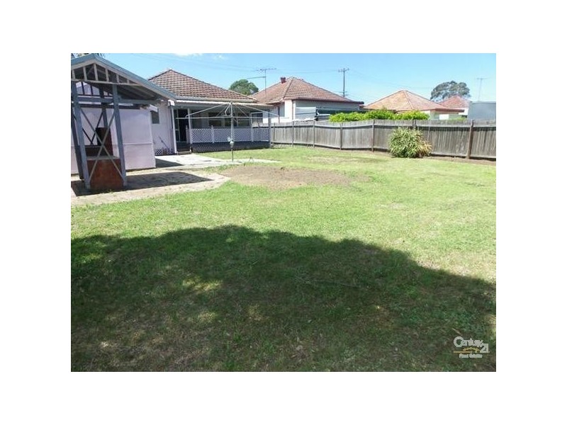 38 Laundess Avenue, Panania NSW 2213