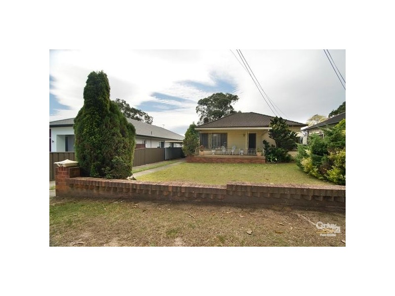 13 Cheatle Street, East Hills NSW 2213
