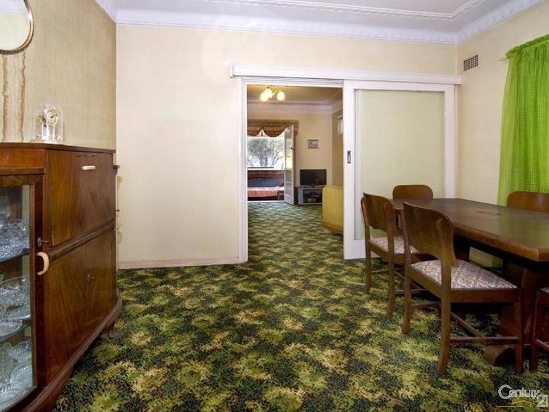 22 Barnes Avenue, Earlwood NSW 2206