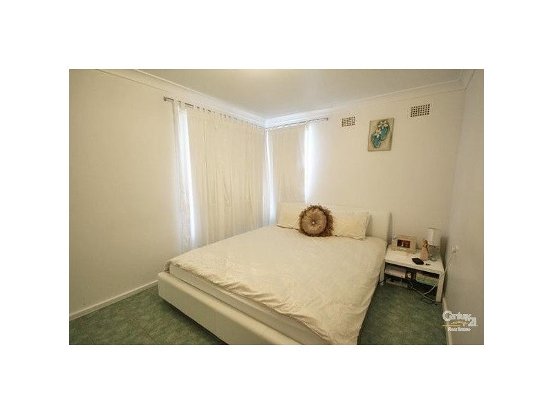 12 Coolabah Place, Macquarie Fields NSW 2564