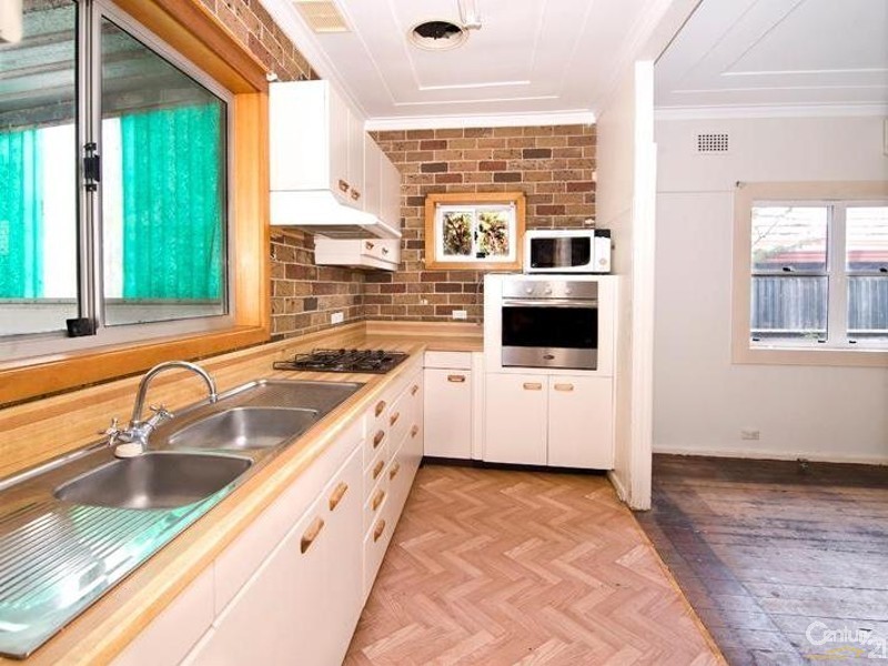 65 Sphinx Avenue, Revesby NSW 2212