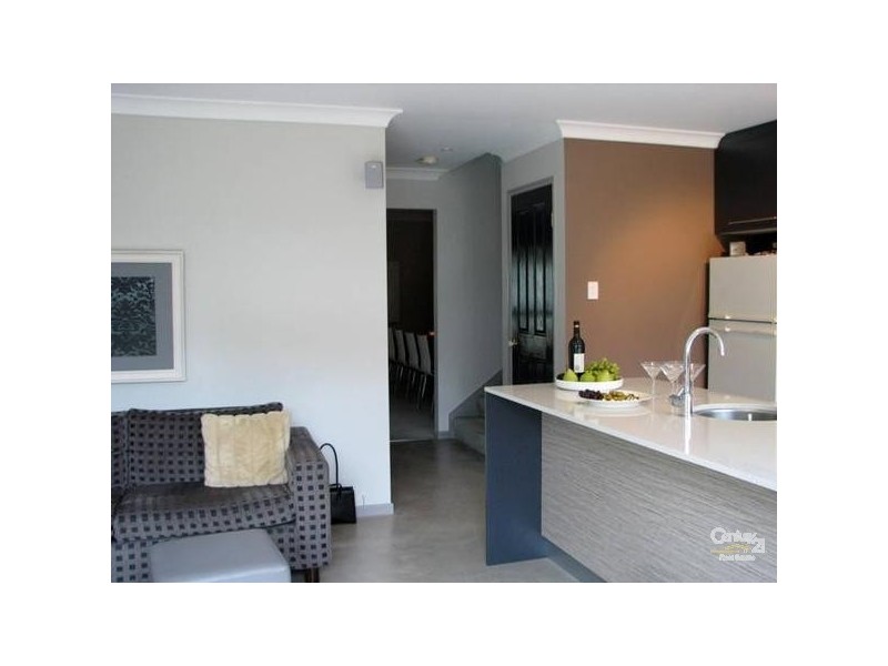 24 Donald Street, Picnic Point NSW 2213