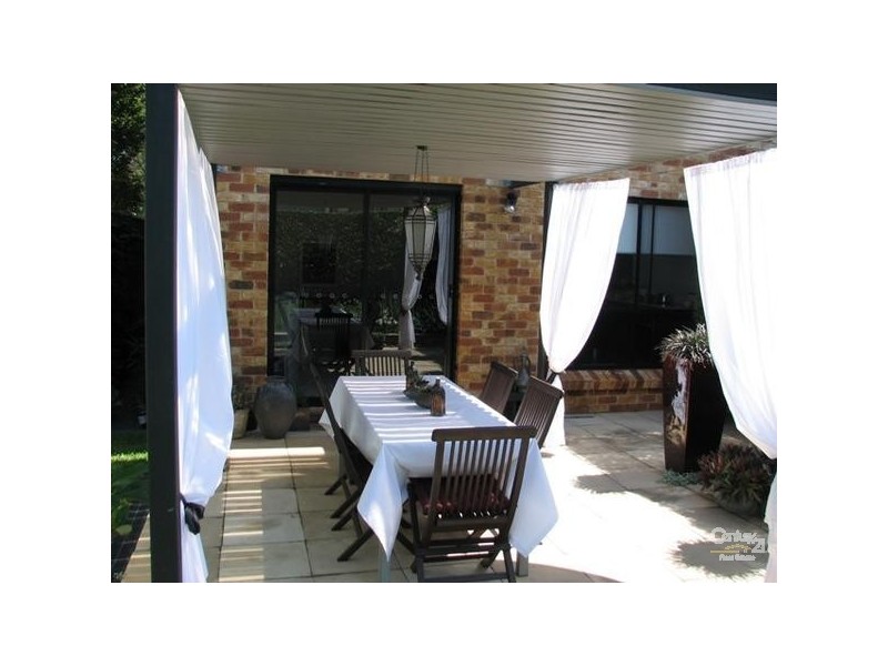 24 Donald Street, Picnic Point NSW 2213