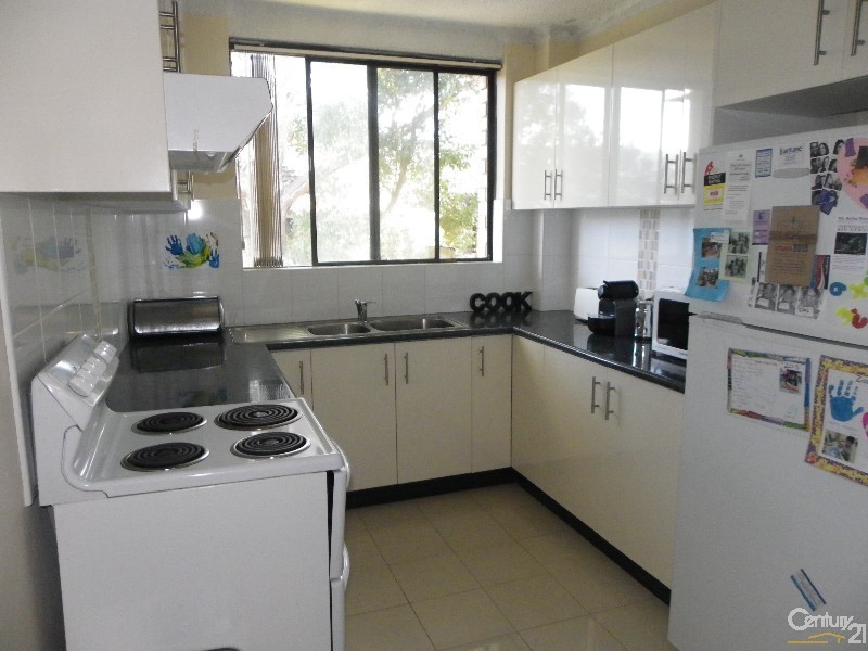 27/168 Greenacre Road, Bankstown NSW 2200