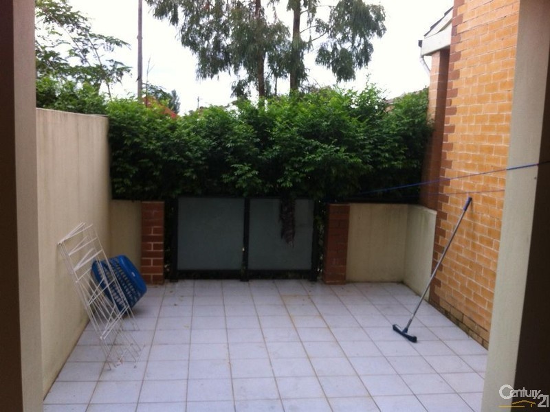 6/57 Penelope Lucas Lane, Rosehill NSW 2142