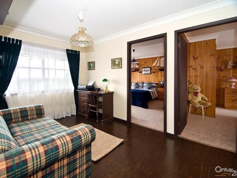 10 Weenamana Pl, Padstow NSW 2211