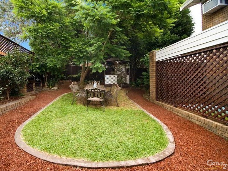 10 Weenamana Pl, Padstow NSW 2211