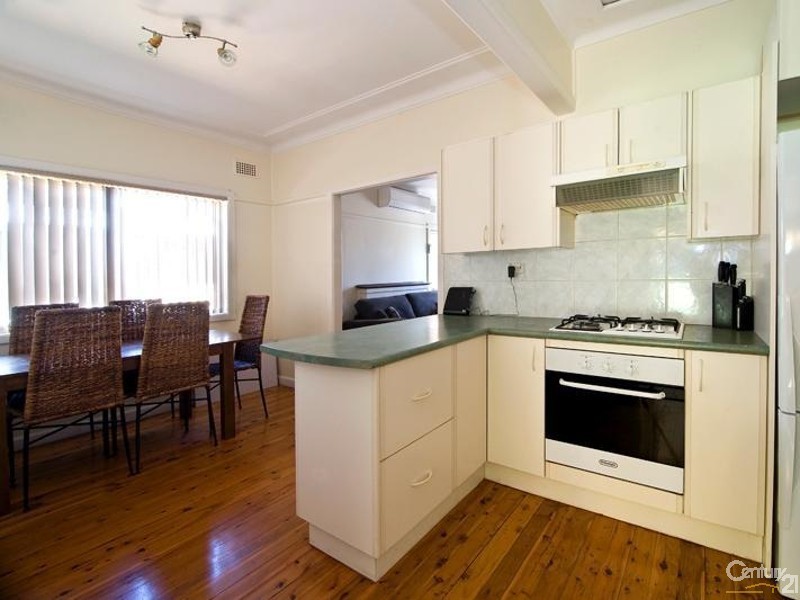 33 Richard Street, Panania NSW 2213